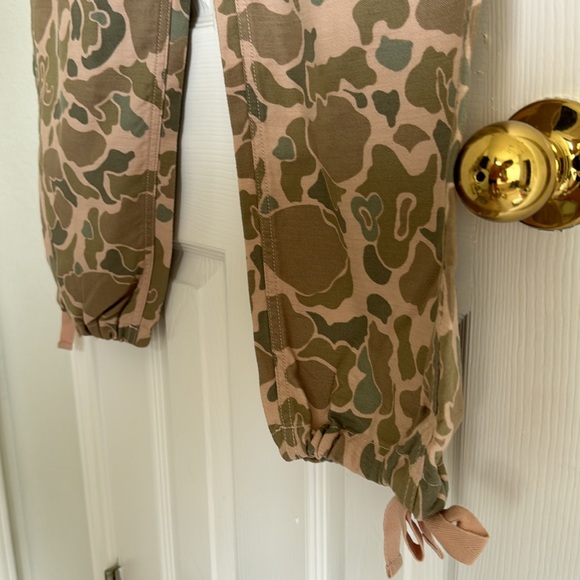 Camo Cargo Joggers - JCrew NWT size 28 - Picture 3 of 10